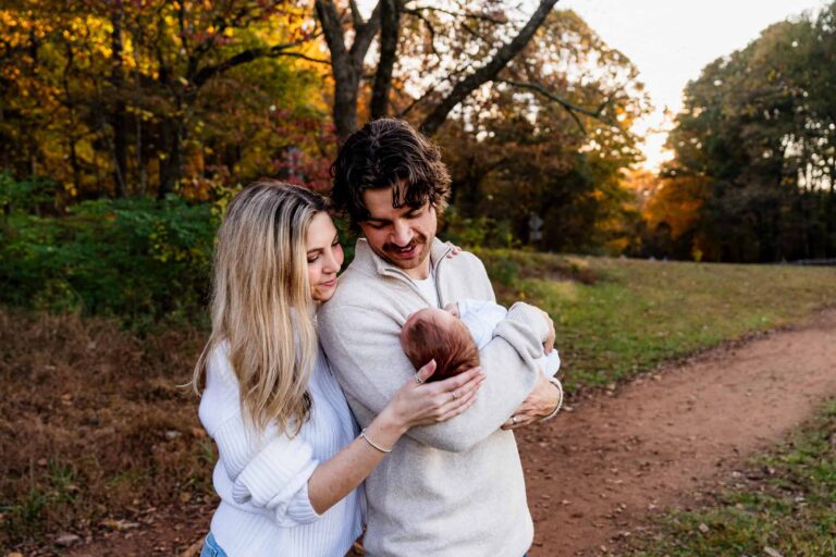 Newborn Session: Hannah and Zach with their newborn baby at Kennesaw Mountain - Family photographer in Atlanta Georgia