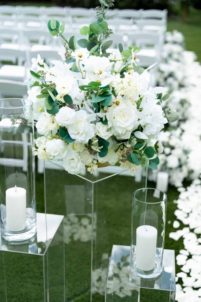 timeless floral arrangement for World Equestrian Center Wedding in Ocala 