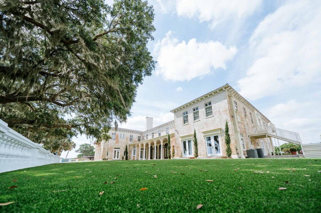 Different views of Bella Cosa's back patio area