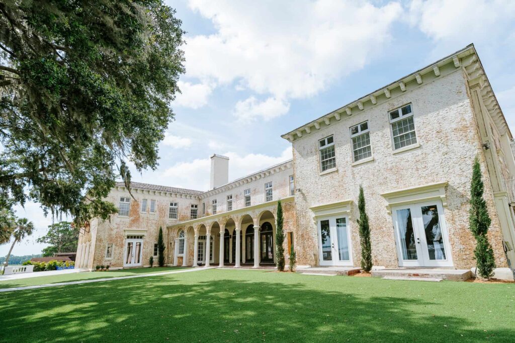 Different views of Bella Cosa's back patio area