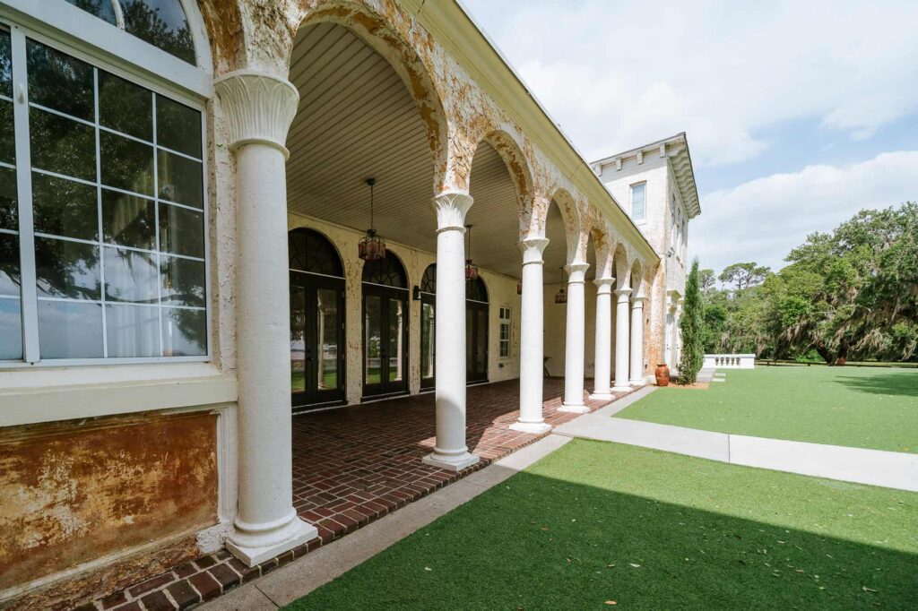 Different views of Bella Cosa's back patio area